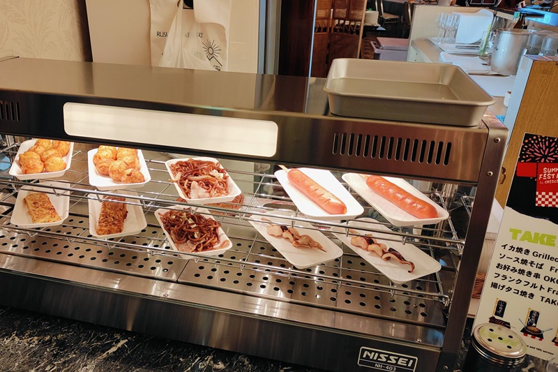 屋台メニューは一部、店頭販売も行います