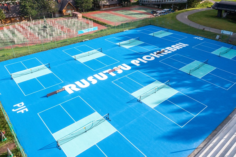 一般財団法人ピックルボール日本連盟公認コートの競技基準に準拠した全8面の本格コート